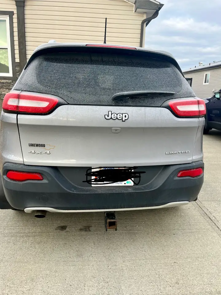 Jeep Cherokee снимка Jeep Cherokee