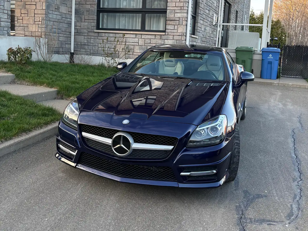 Mercedes-Benz SLK снимка Mercedes-Benz SLK