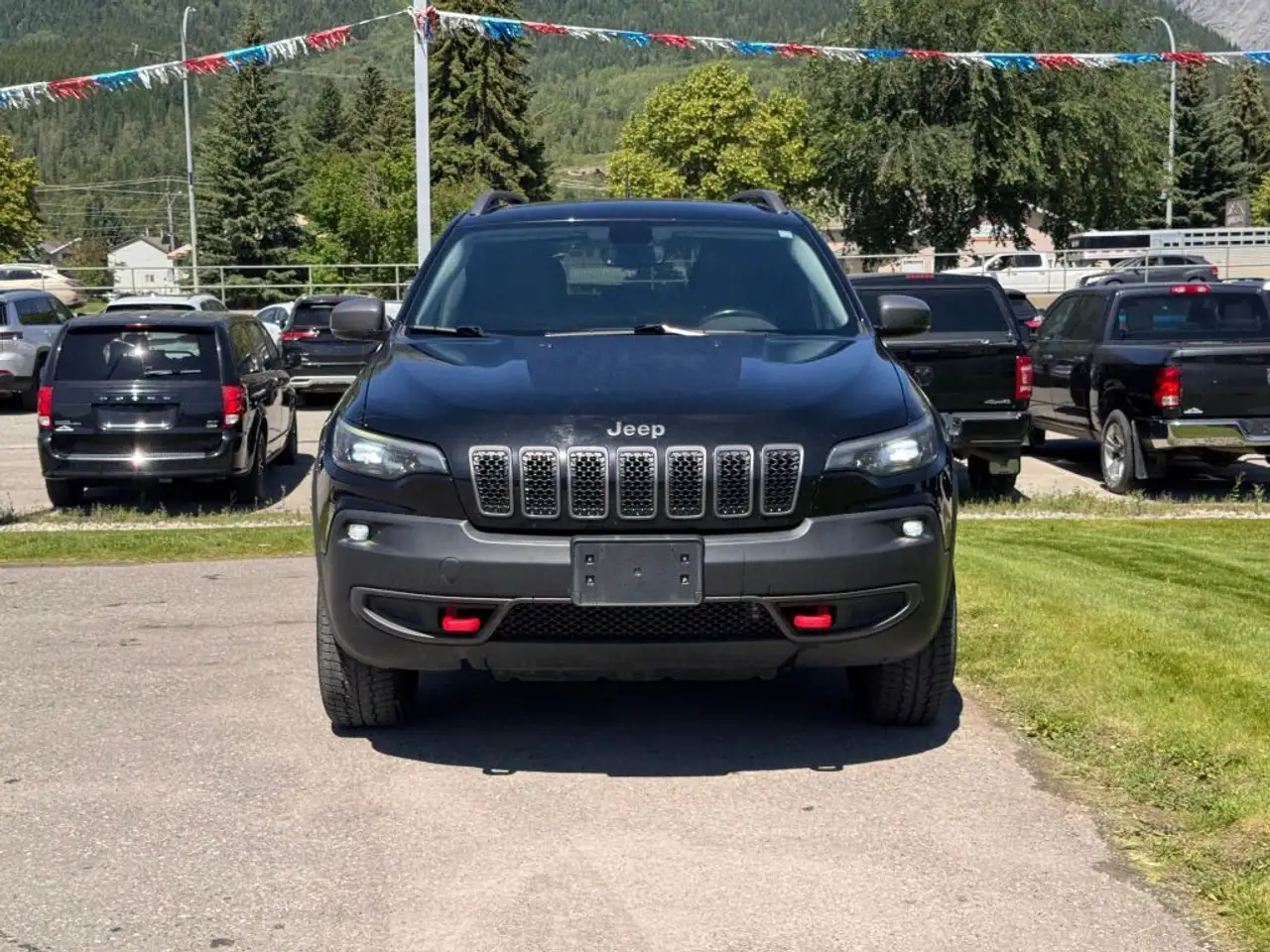 Jeep Cherokee photo Jeep Cherokee