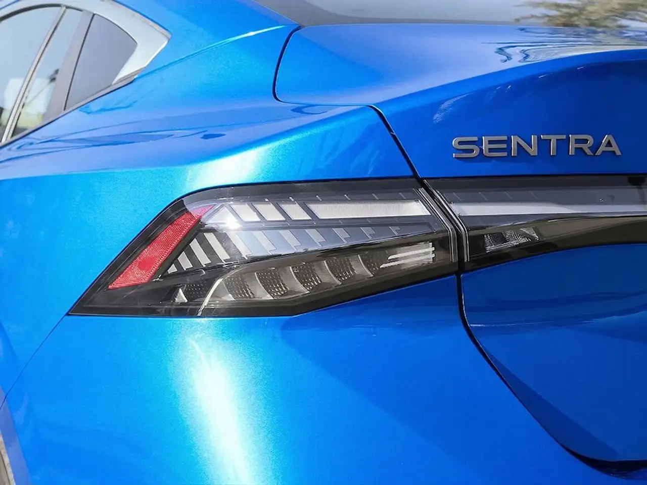 Nissan Sentra fotografie Nissan Sentra