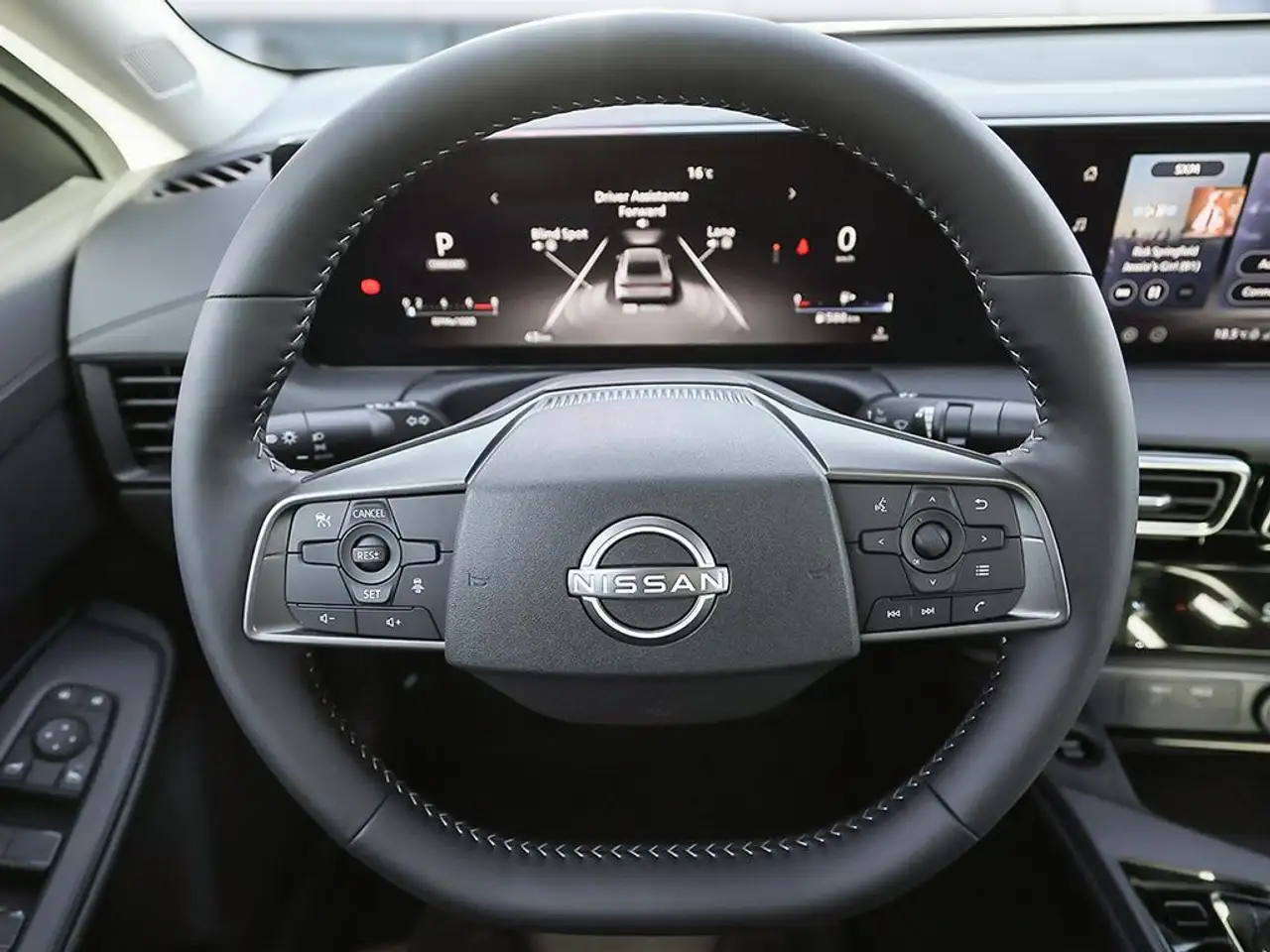 Nissan Sentra fotografie Nissan Sentra