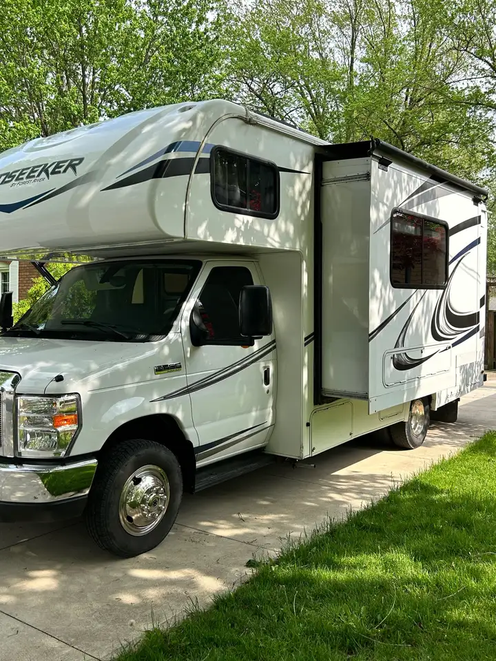 2017 Ford Econoline