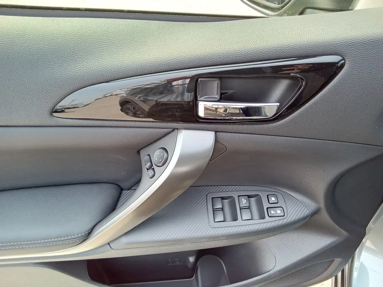 Mitsubishi Eclipse Cross photo Mitsubishi Eclipse Cross