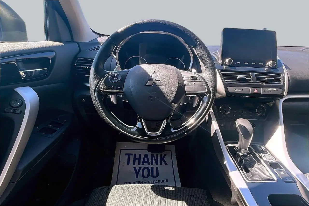Mitsubishi Eclipse Cross снимка Mitsubishi Eclipse Cross