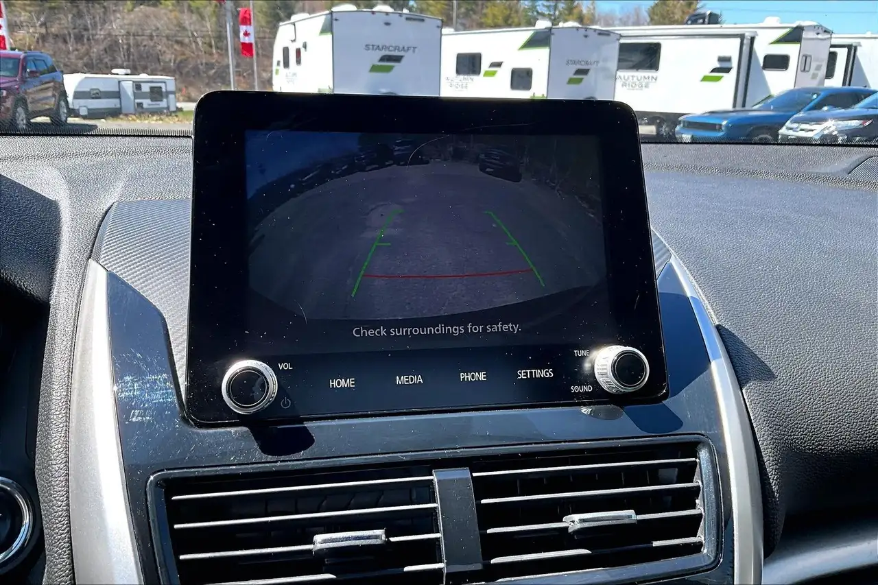 Mitsubishi Eclipse Cross снимка Mitsubishi Eclipse Cross