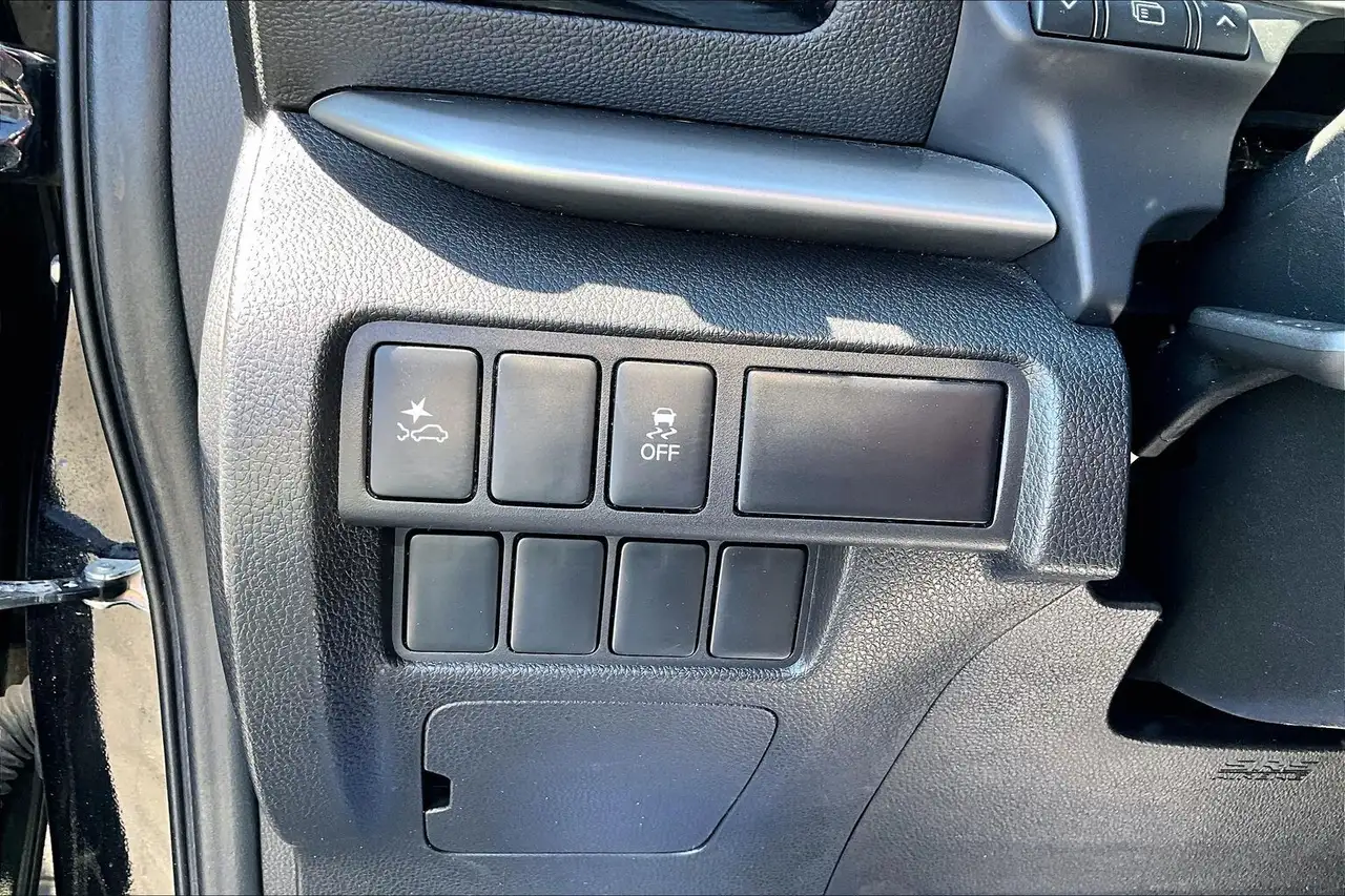 Mitsubishi Eclipse Cross снимка Mitsubishi Eclipse Cross