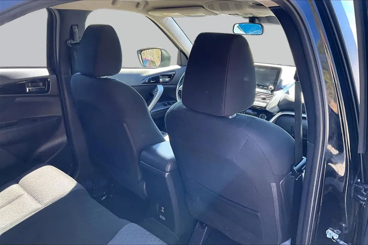 Mitsubishi Eclipse Cross снимка Mitsubishi Eclipse Cross