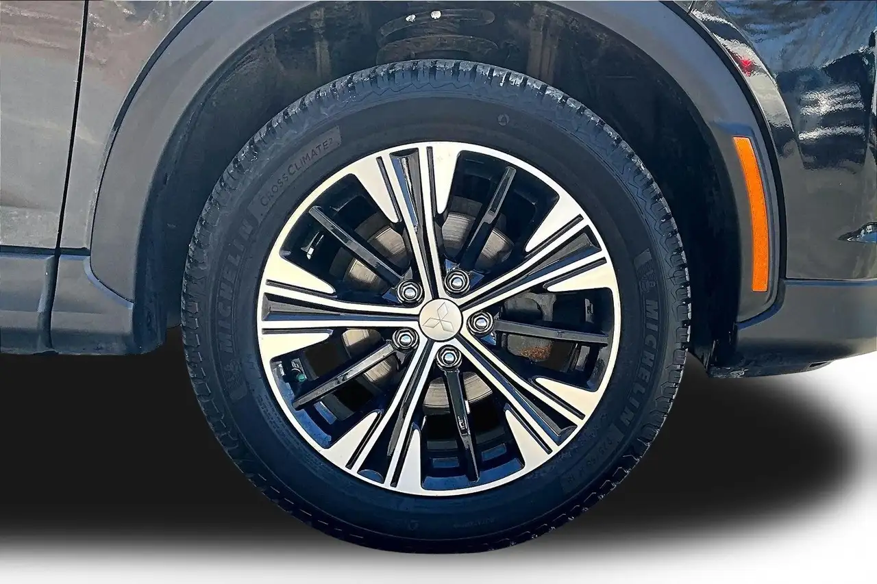 Mitsubishi Eclipse Cross снимка Mitsubishi Eclipse Cross