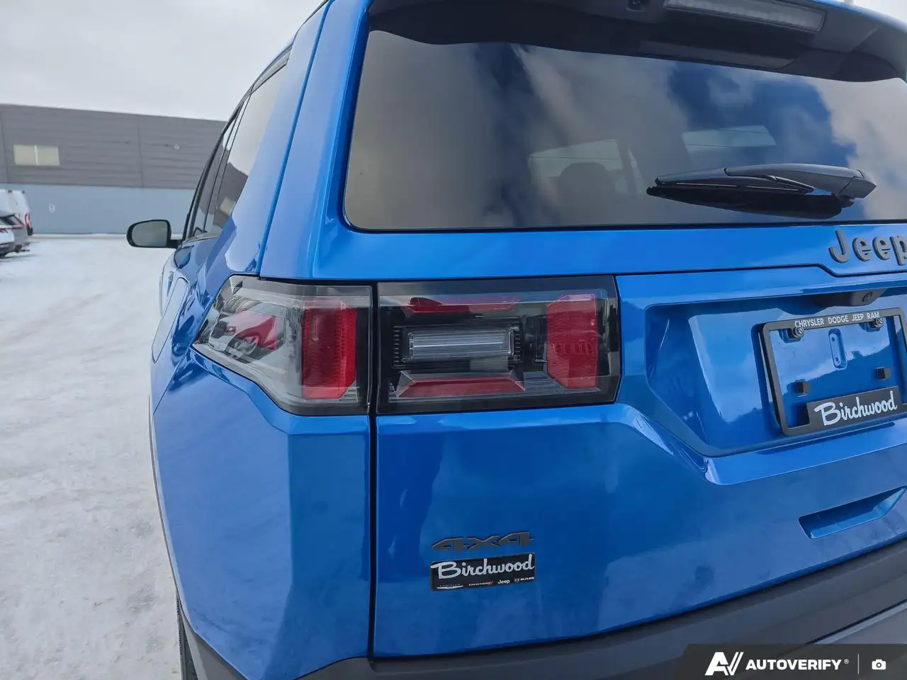 Jeep Cherokee снимка Jeep Cherokee