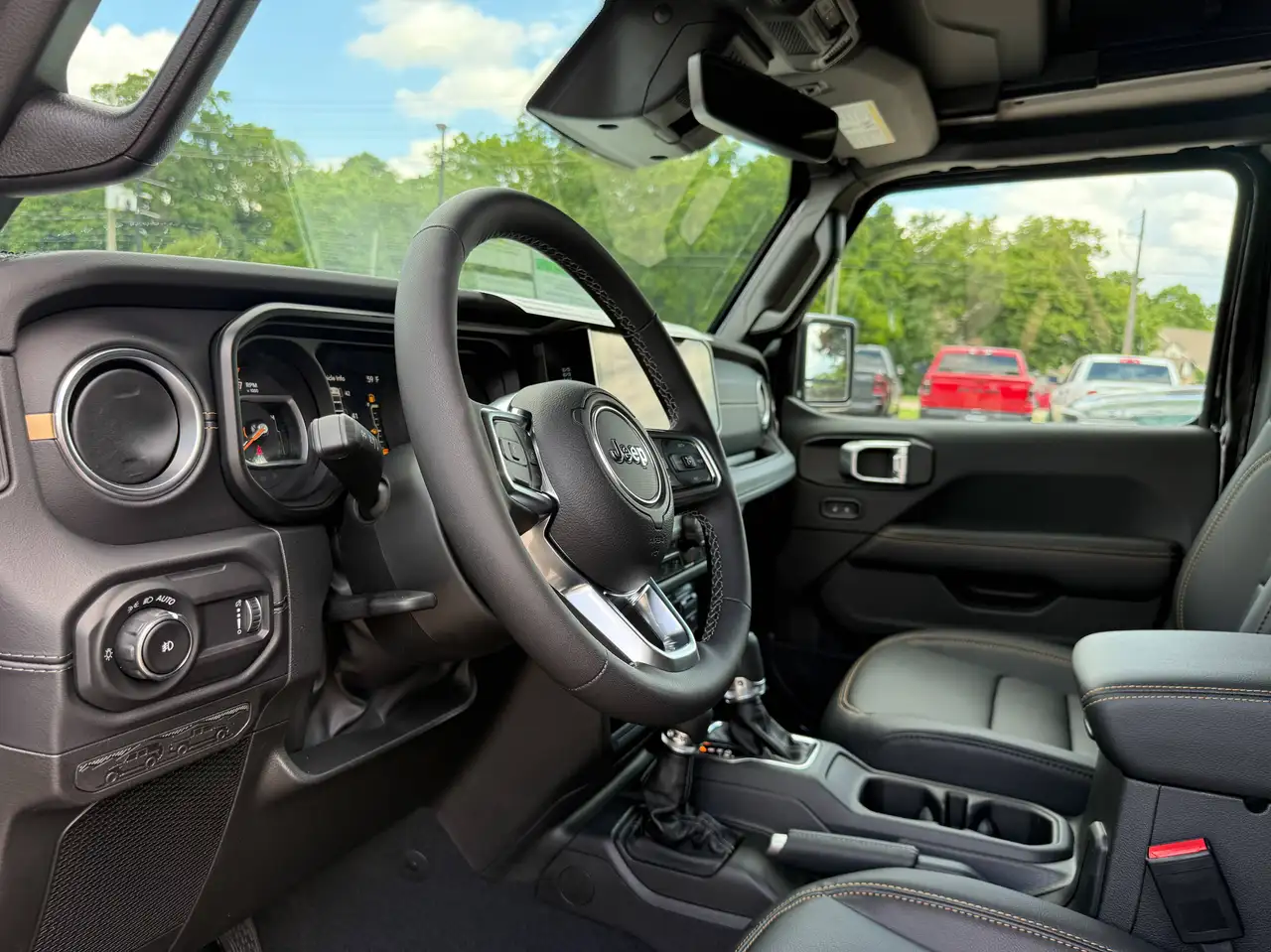 Jeep Wrangler photo Jeep Wrangler