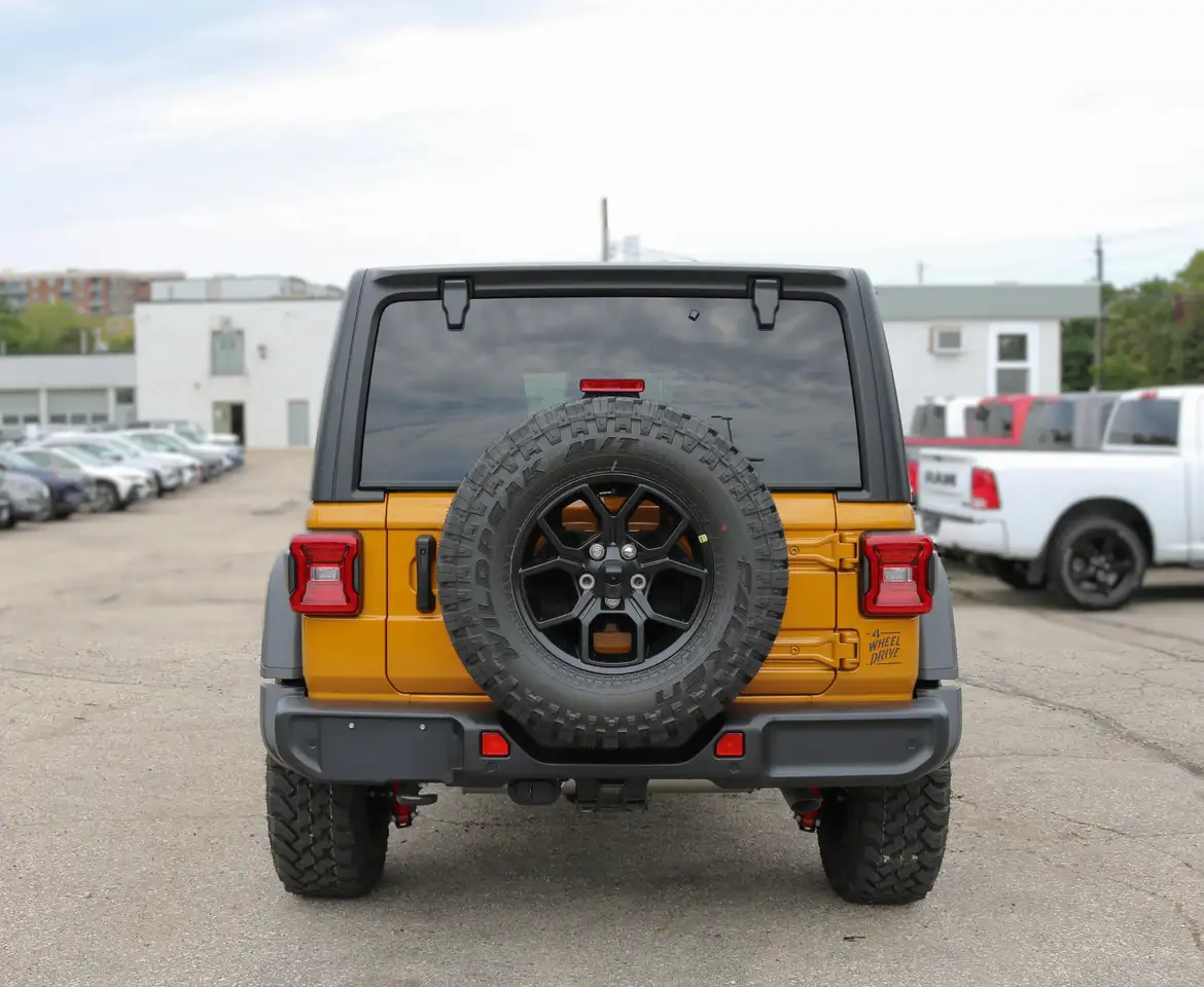 Jeep Wrangler снимка Jeep Wrangler