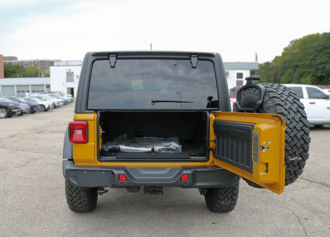 Jeep Wrangler снимка Jeep Wrangler