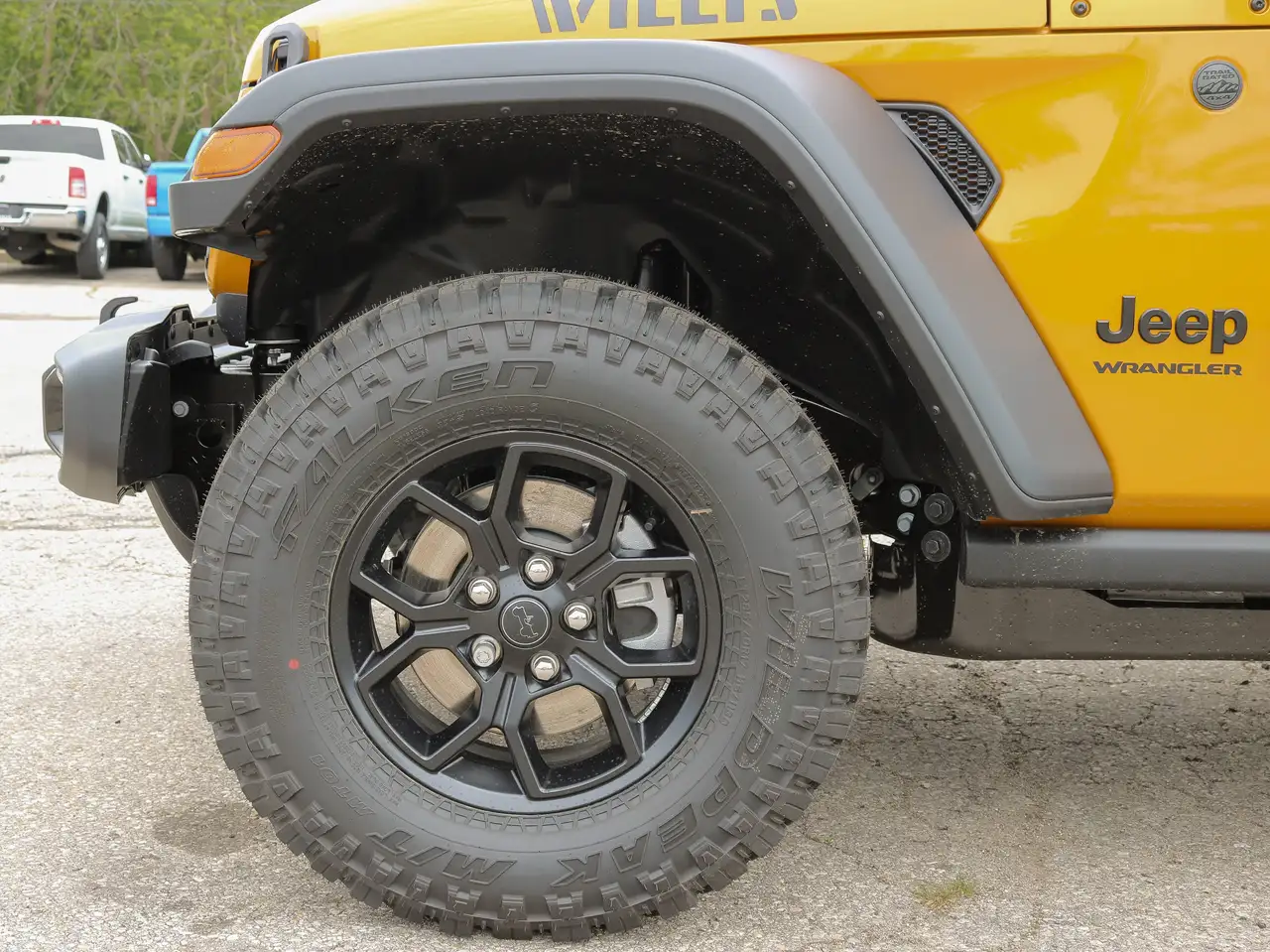 Jeep Wrangler снимка Jeep Wrangler