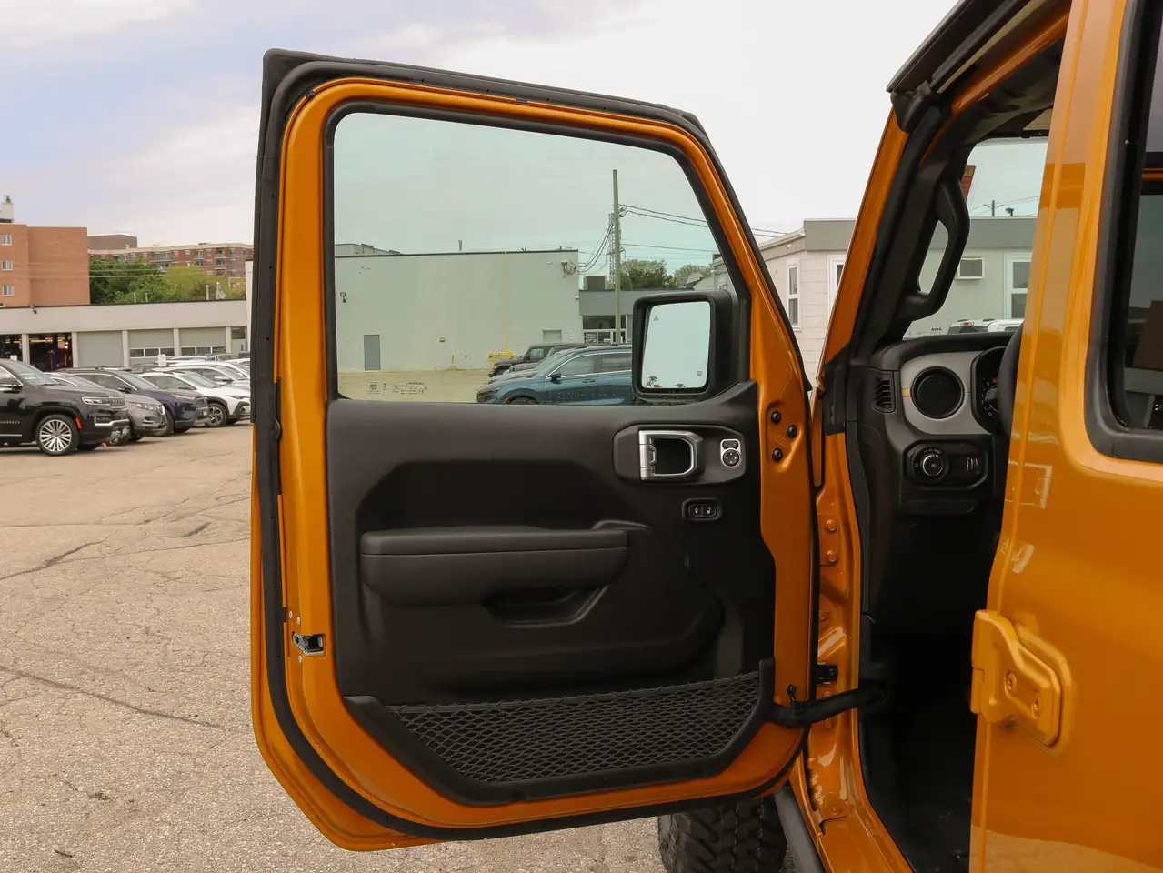 Jeep Wrangler снимка Jeep Wrangler