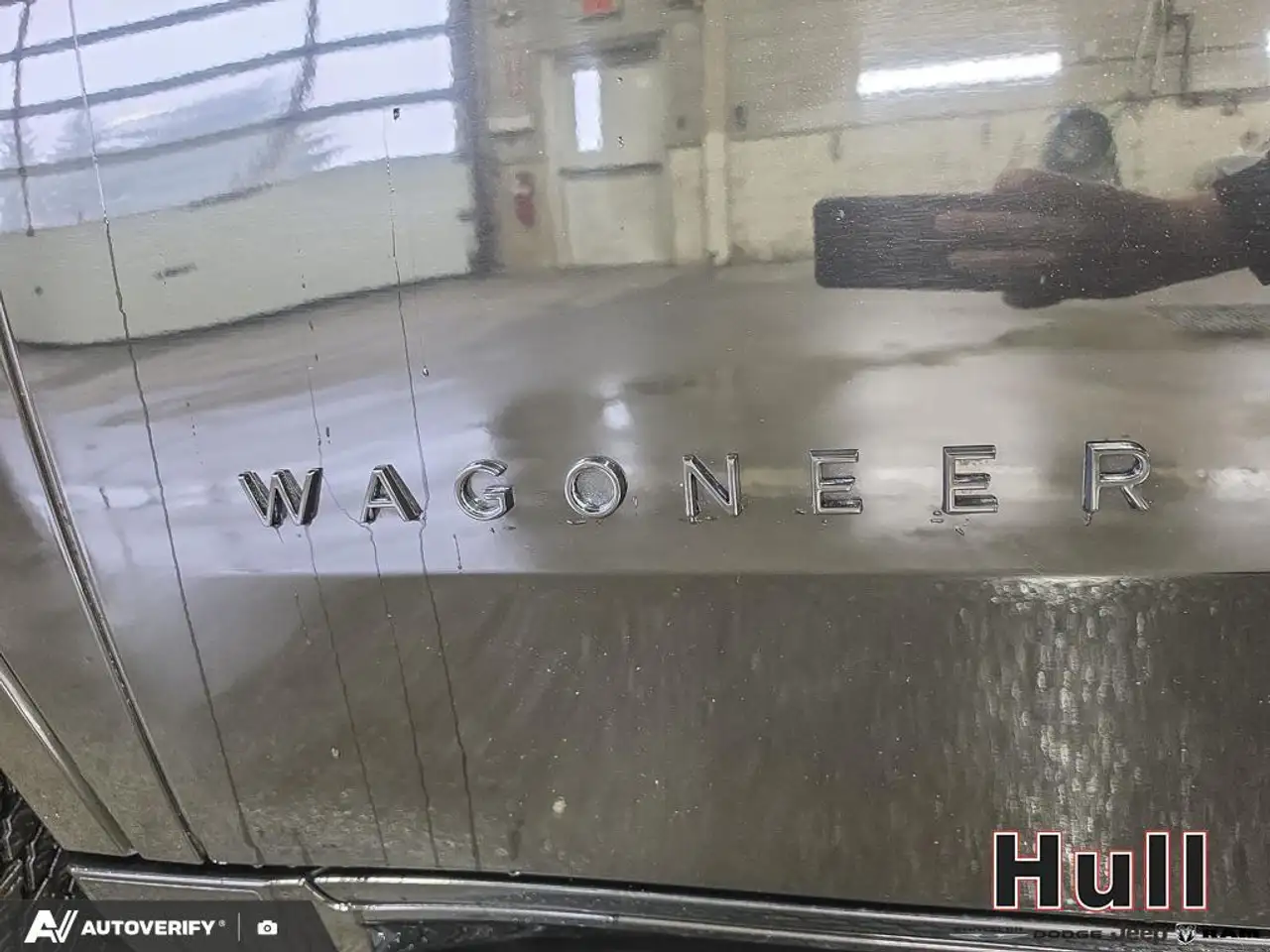 Jeep Wagoneer снимка Jeep Wagoneer
