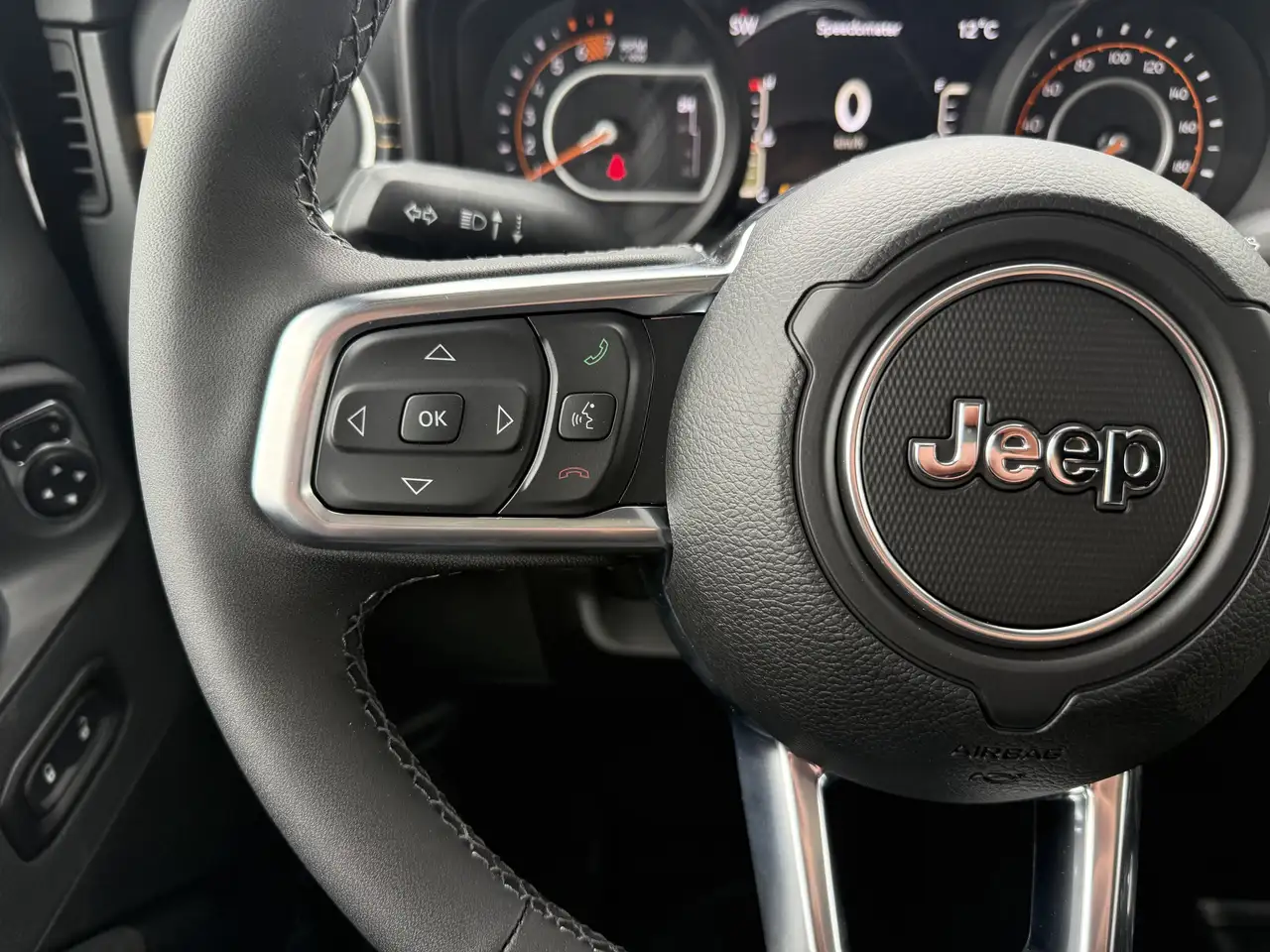 Jeep Wrangler снимка Jeep Wrangler