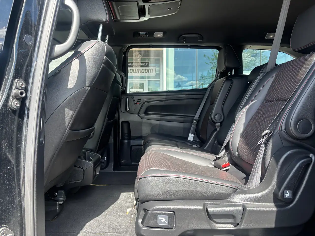 Honda Odyssey снимка Honda Odyssey