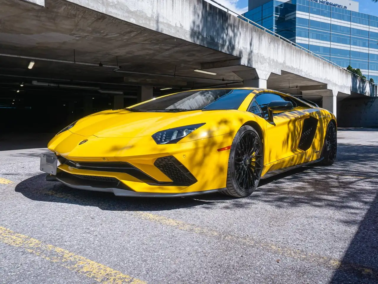 Lamborghini Aventador fotografie Lamborghini Aventador