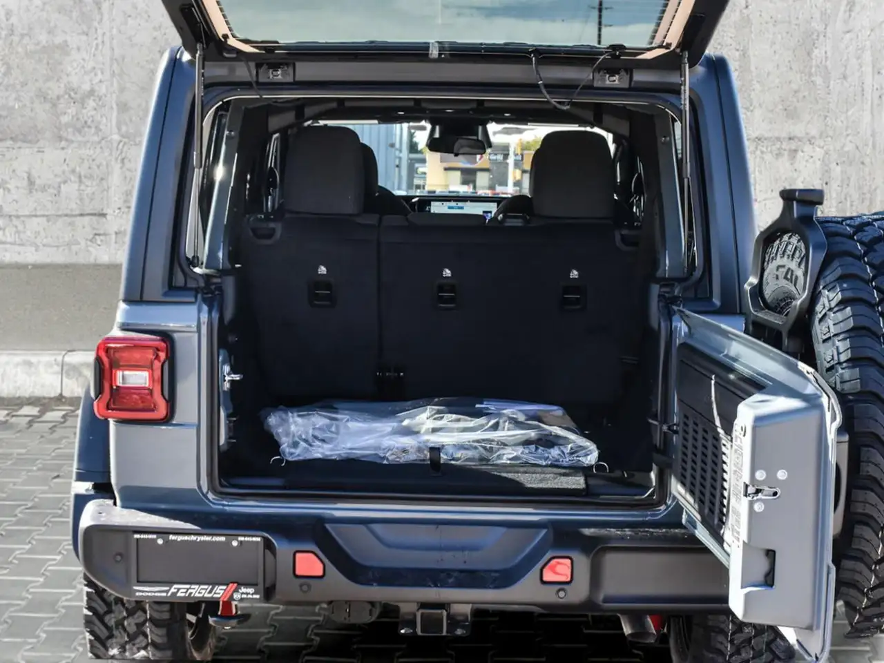Jeep Wrangler снимка Jeep Wrangler