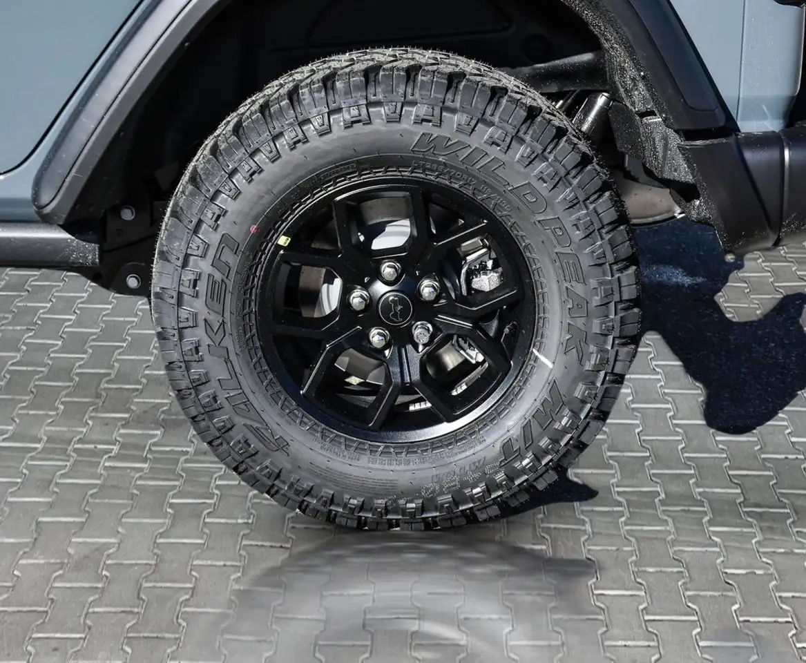 Jeep Wrangler снимка Jeep Wrangler