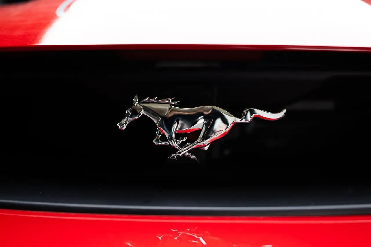 Ford Mustang снимка Ford Mustang