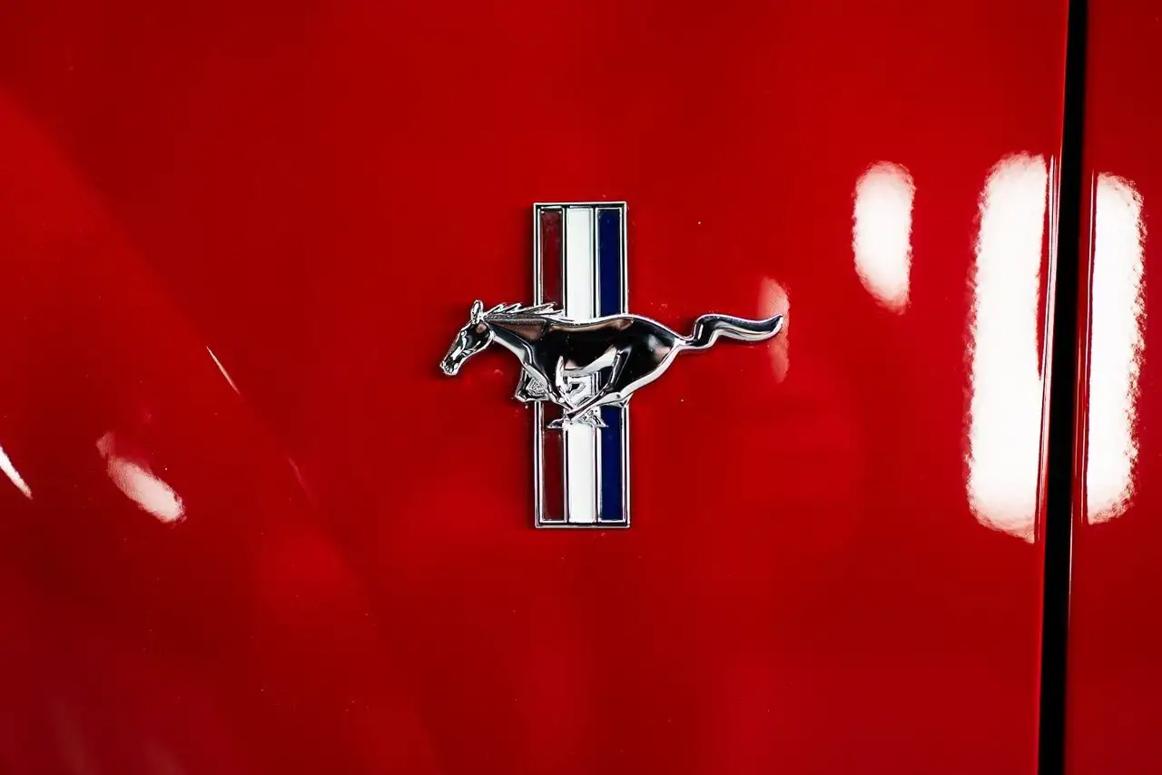 Ford Mustang снимка Ford Mustang