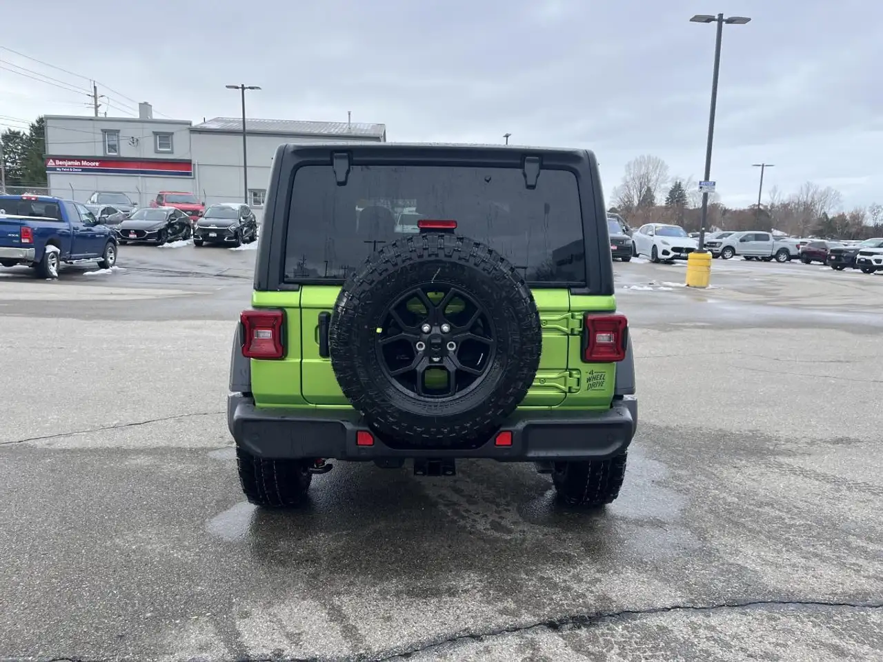 Jeep Wrangler снимка Jeep Wrangler