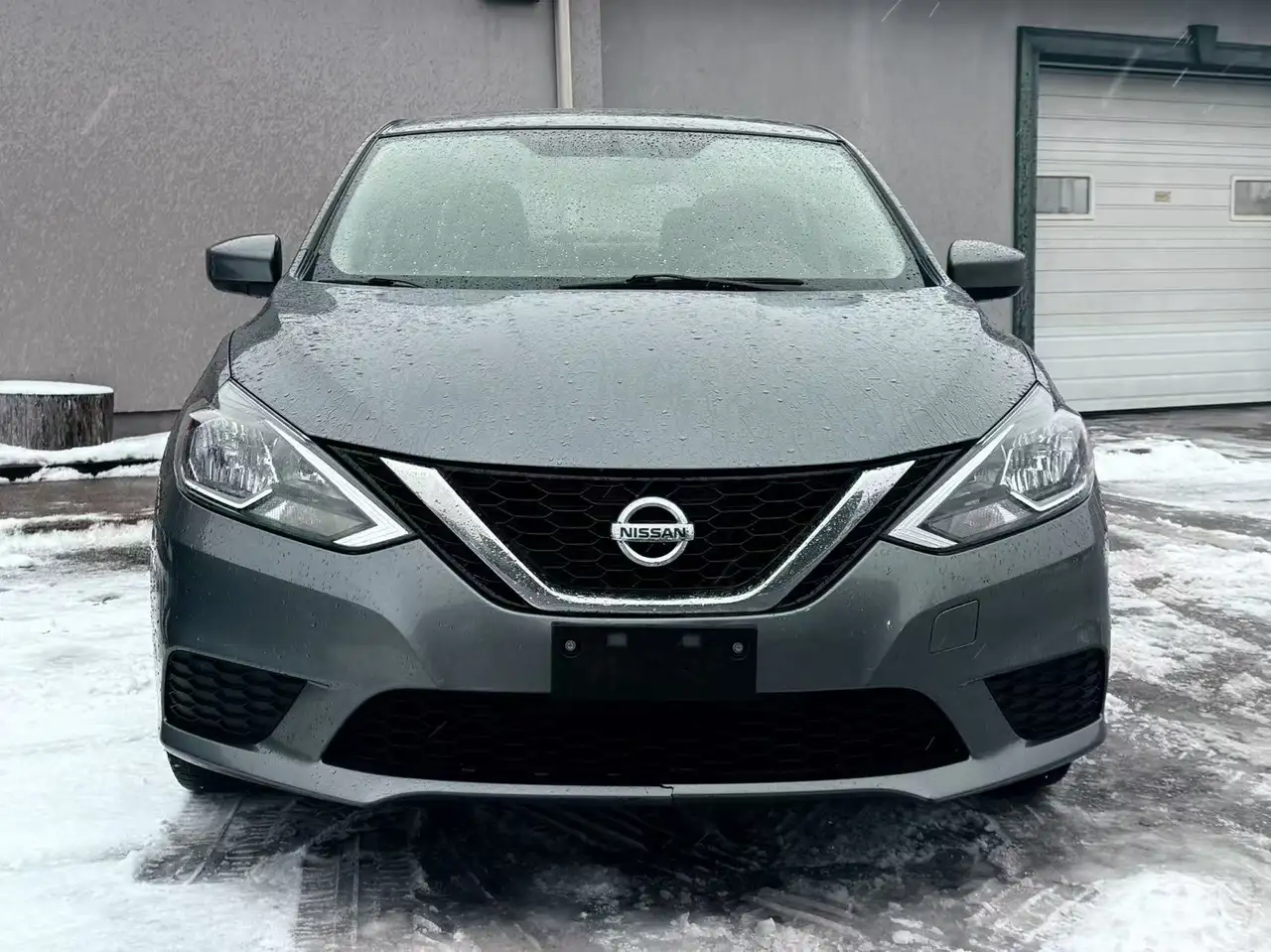 Nissan Sentra fotografie Nissan Sentra