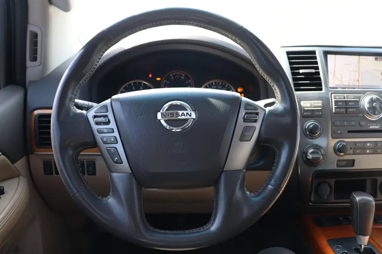 Nissan Armada снимка Nissan Armada