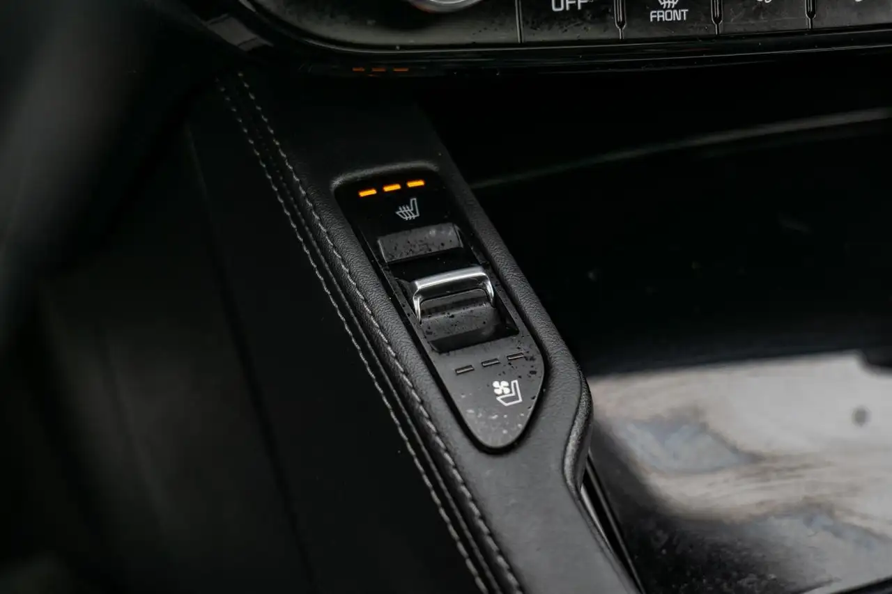 Kia Telluride снимка Kia Telluride