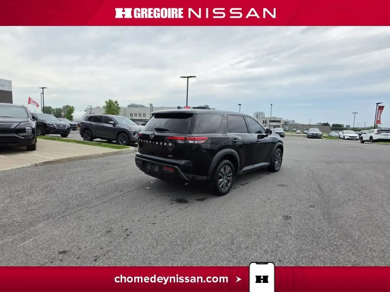 Nissan Pathfinder photo Nissan Pathfinder