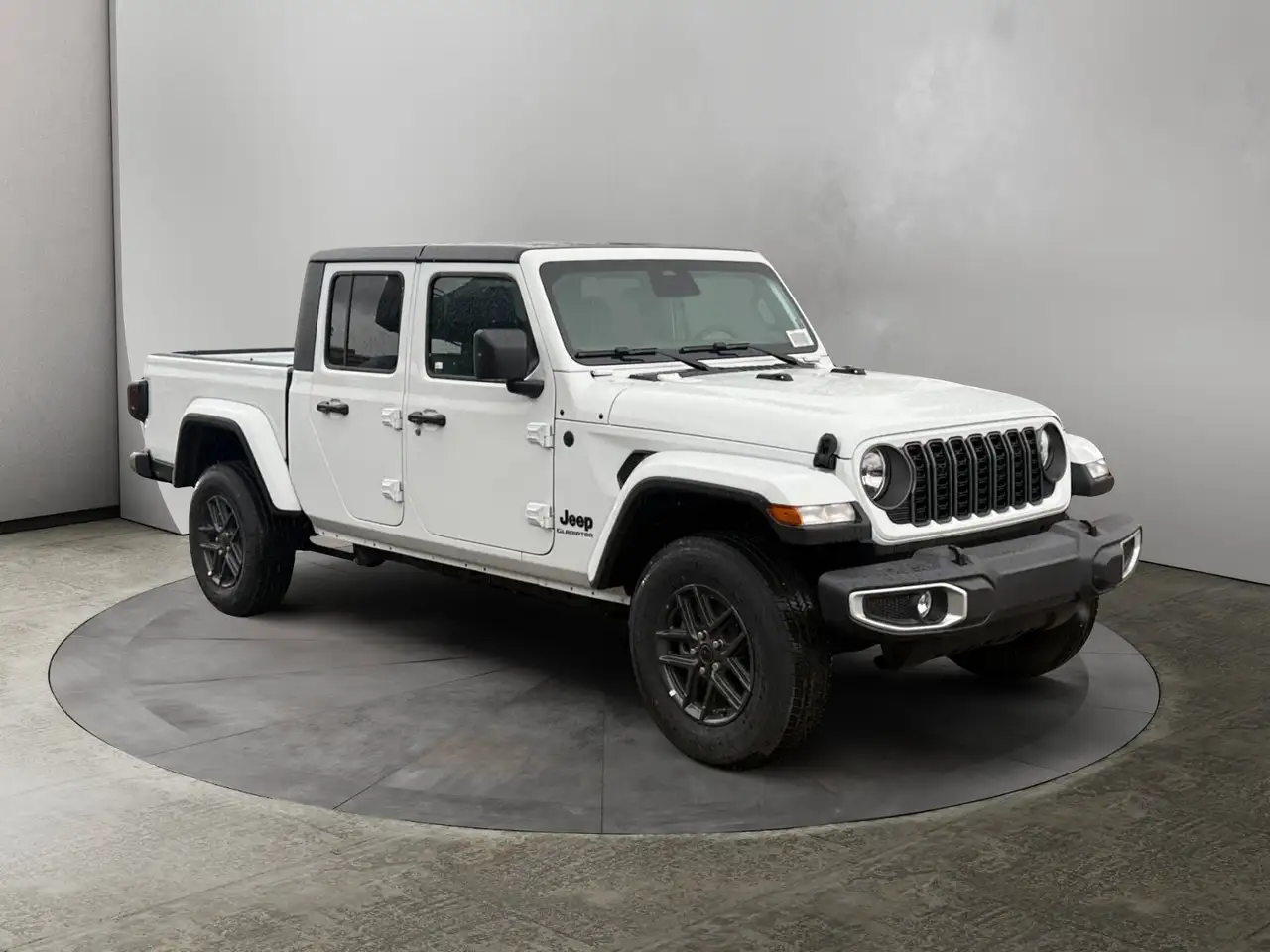 Jeep Gladiator photo Jeep Gladiator