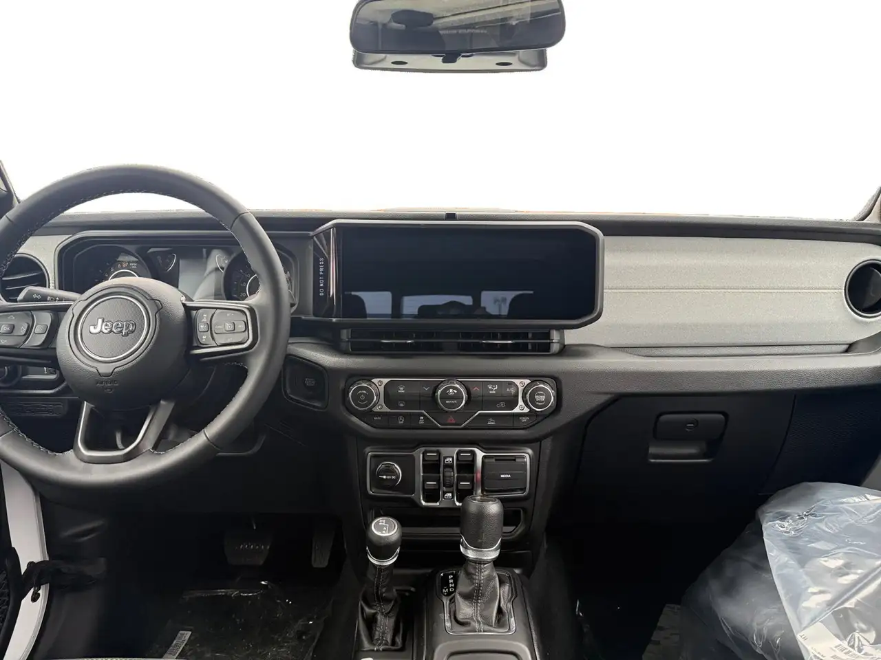 Jeep Gladiator photo Jeep Gladiator