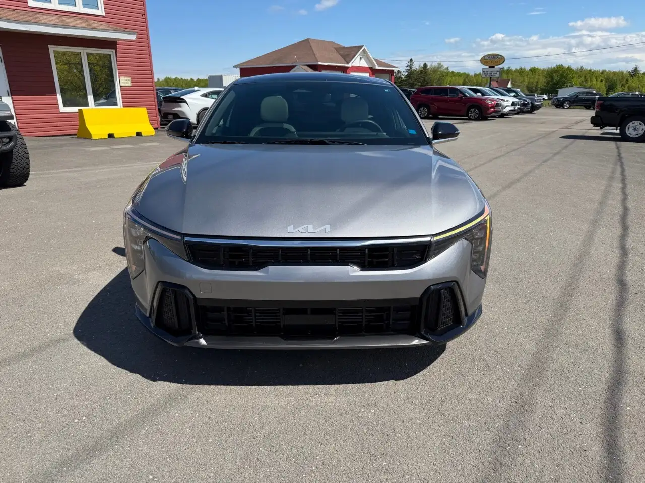 Kia K4 снимка Kia K4
