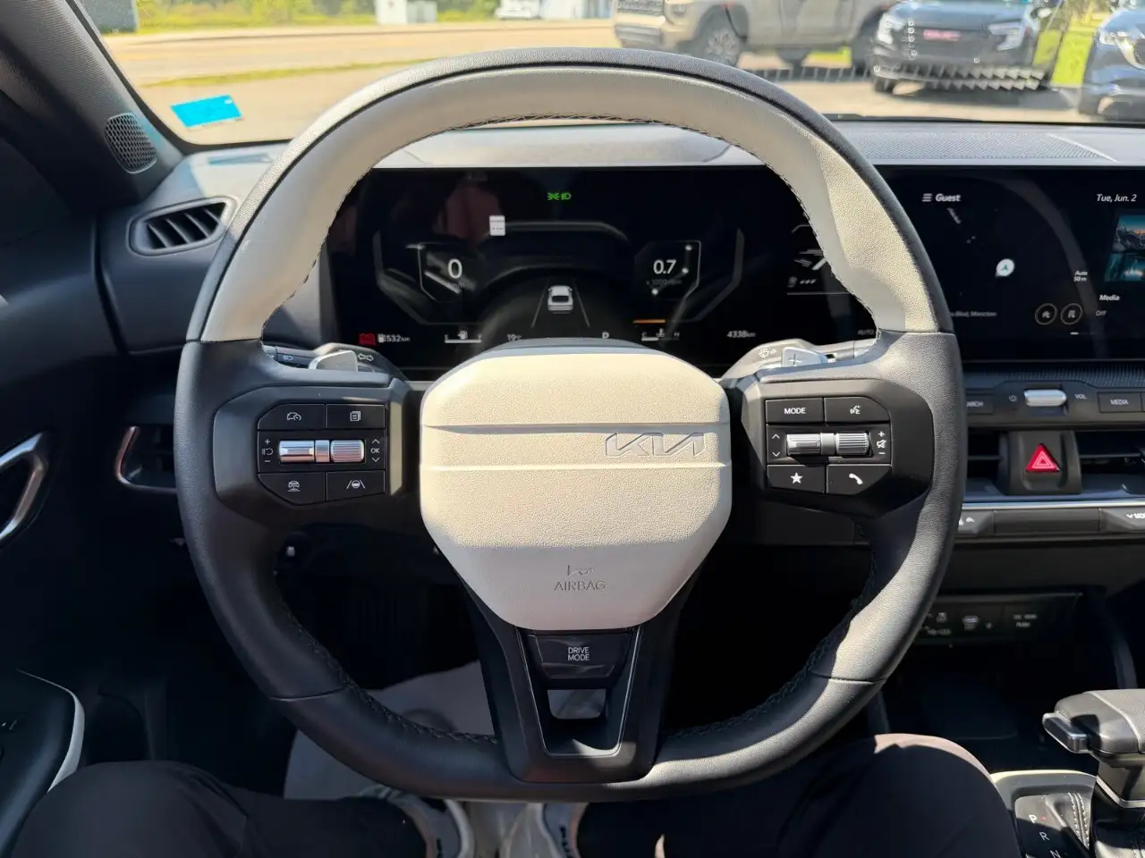 Kia K4 снимка Kia K4