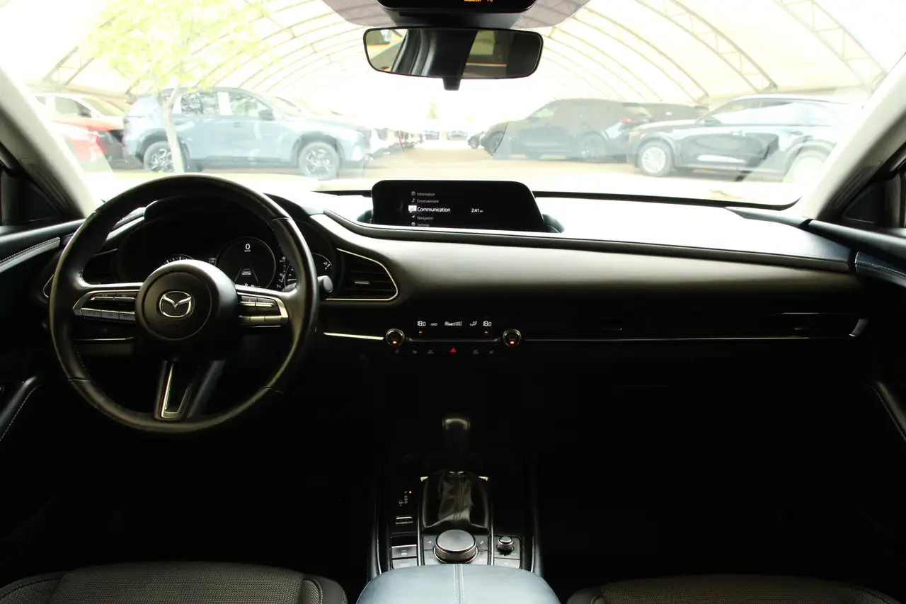 Mazda CX-30 снимка Mazda CX-30