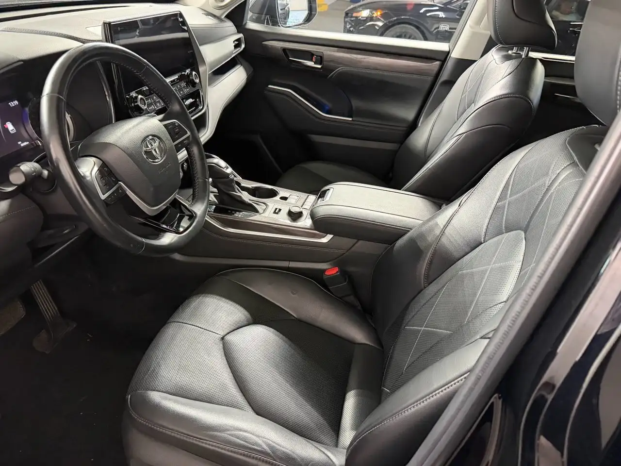 Toyota Highlander photo Toyota Highlander