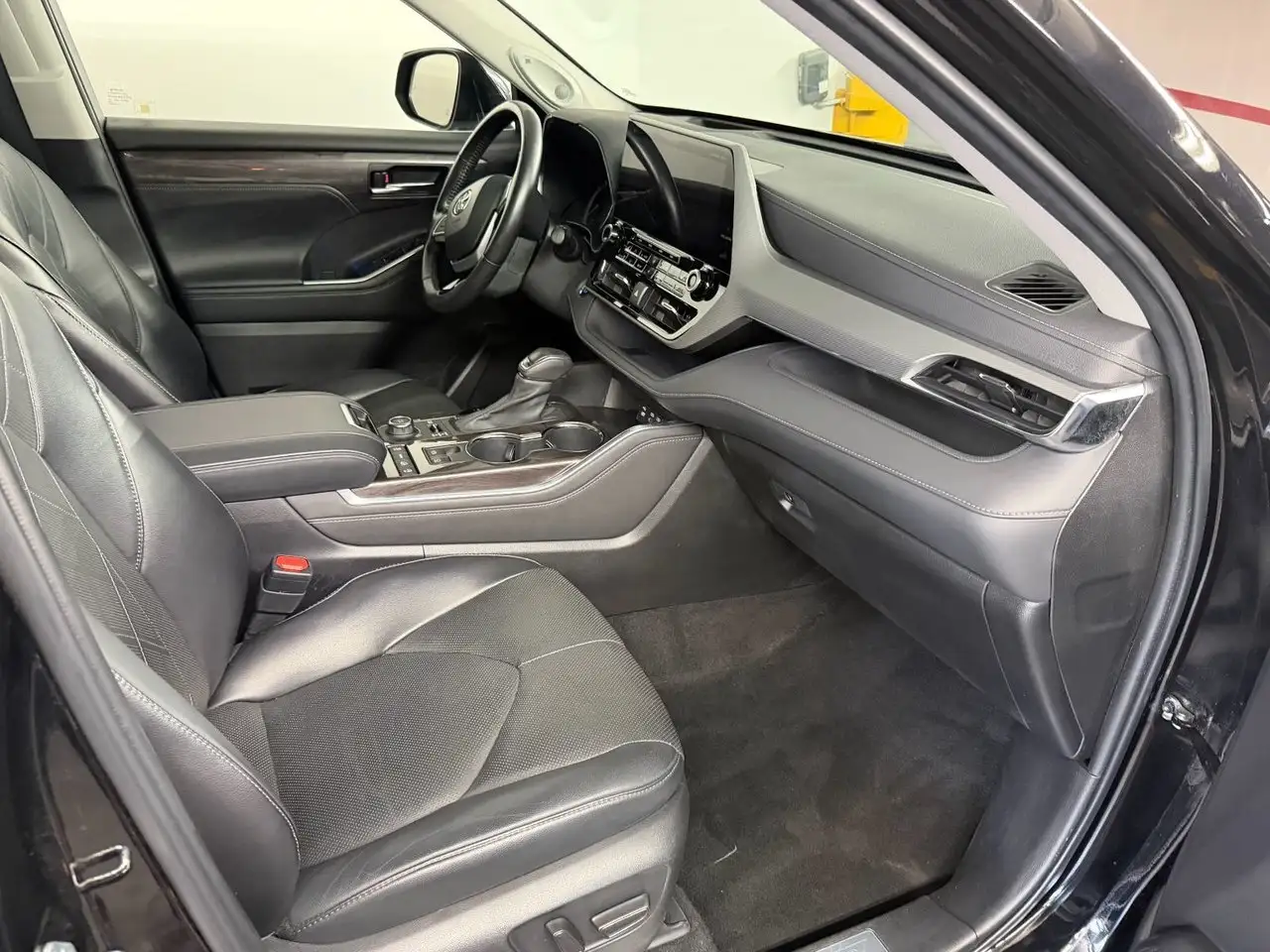 Toyota Highlander photo Toyota Highlander