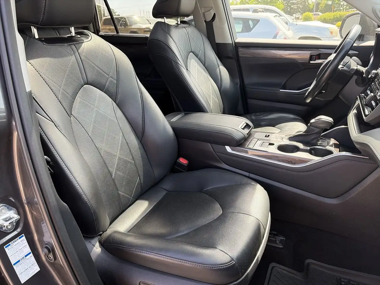 Toyota Highlander снимка Toyota Highlander
