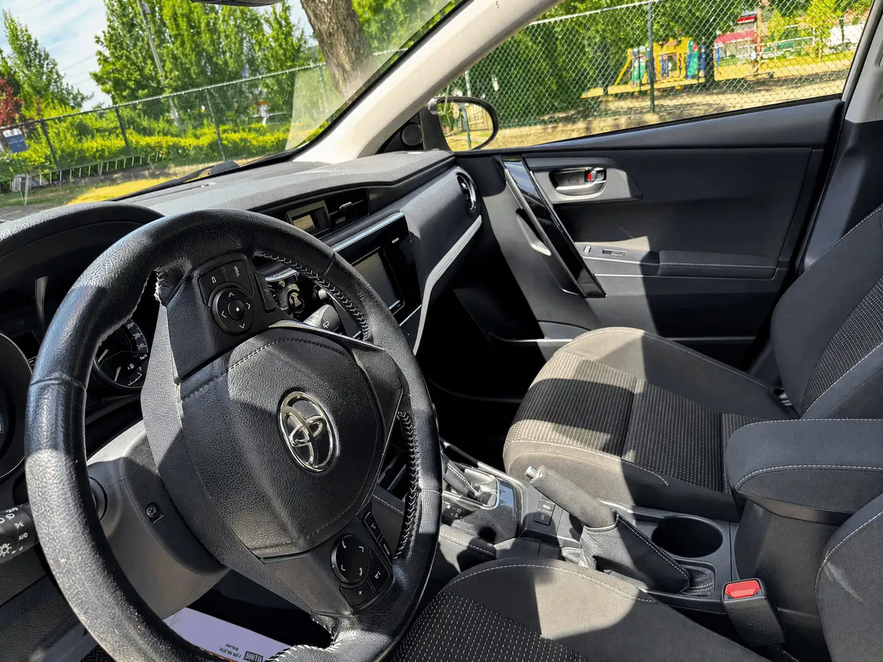 Toyota Corolla photo Toyota Corolla