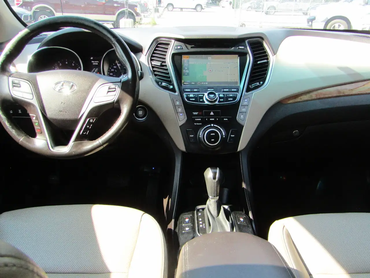 Hyundai SANTA FE снимка Hyundai SANTA FE