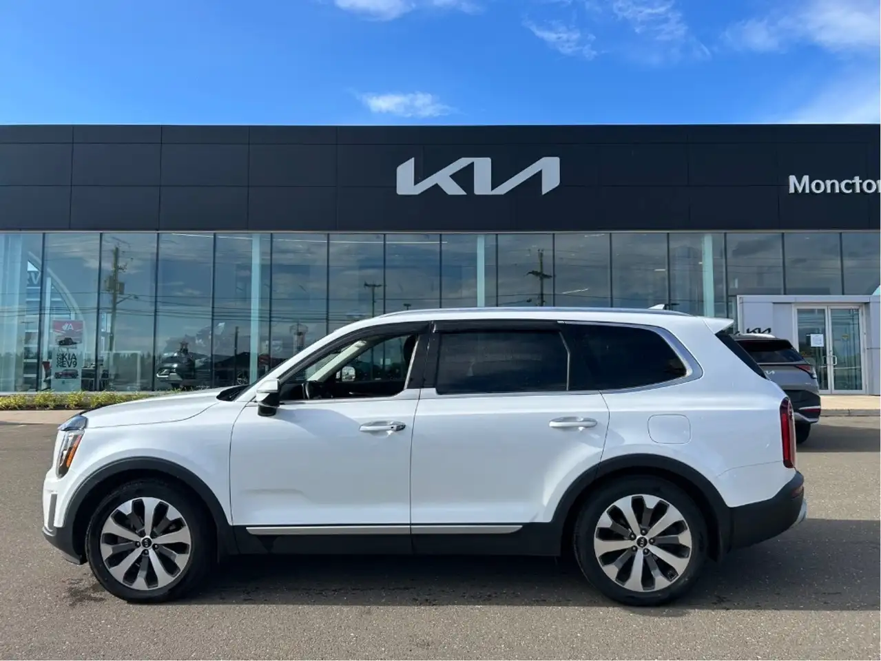 Kia Telluride снимка Kia Telluride