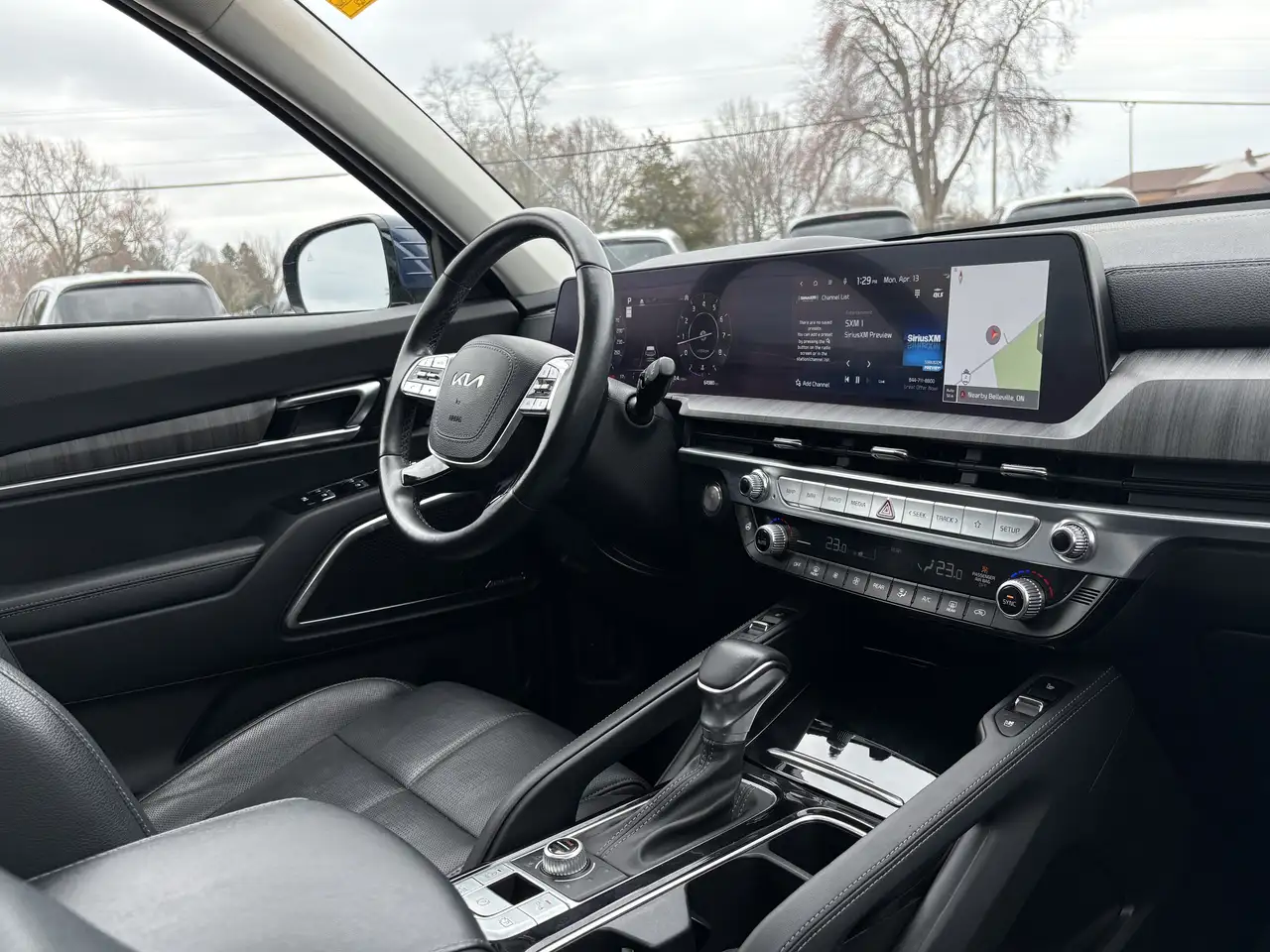 Kia Telluride photo Kia Telluride