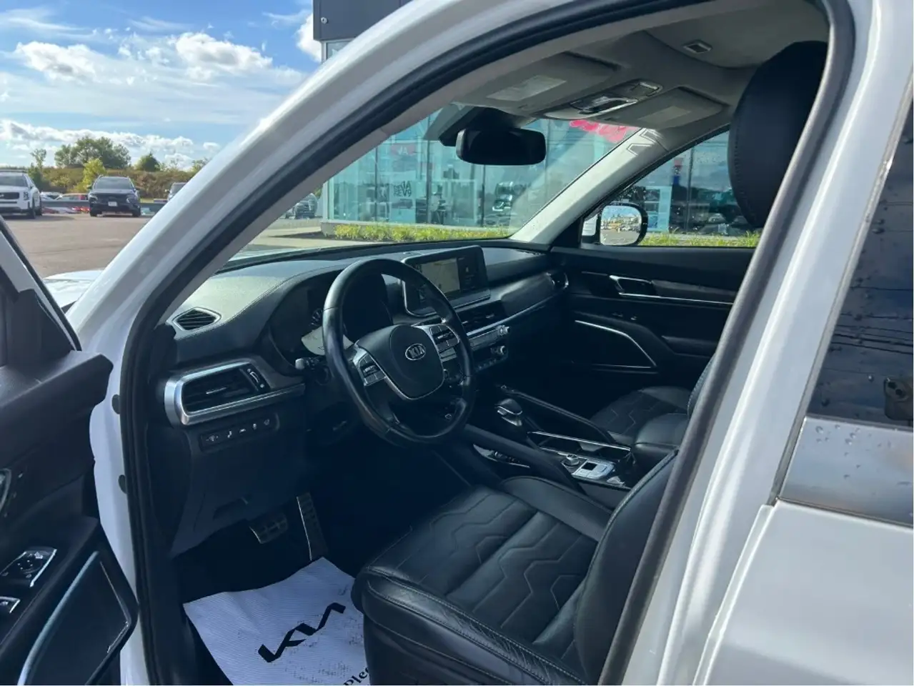 Kia Telluride снимка Kia Telluride