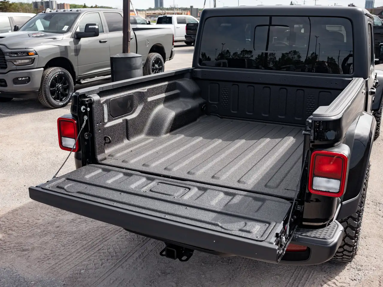 Jeep Gladiator снимка Jeep Gladiator