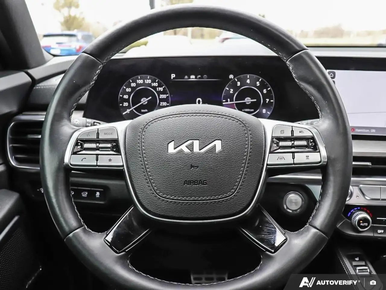 Kia Telluride снимка Kia Telluride