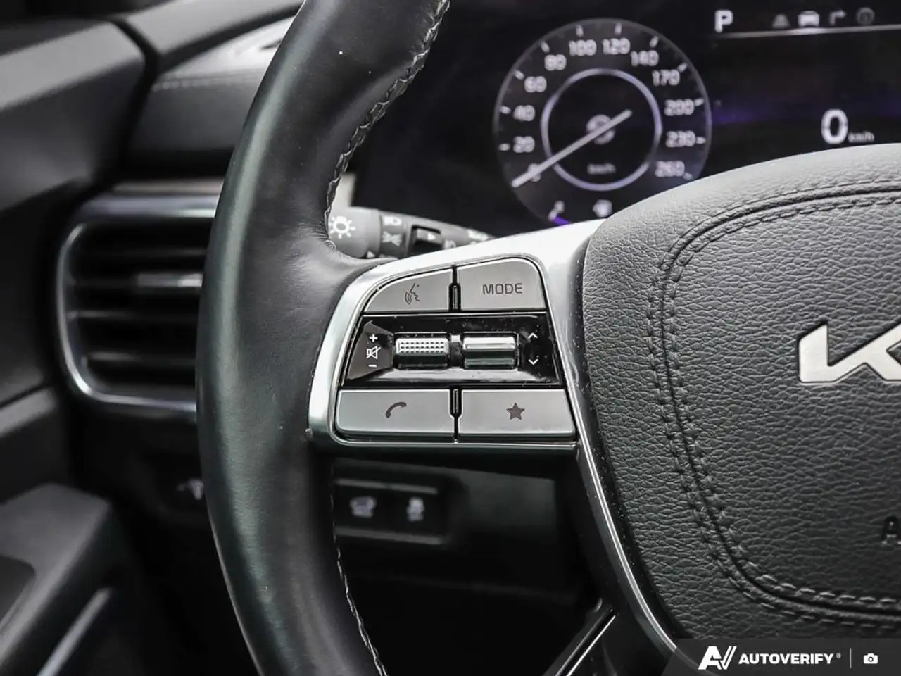 Kia Telluride снимка Kia Telluride