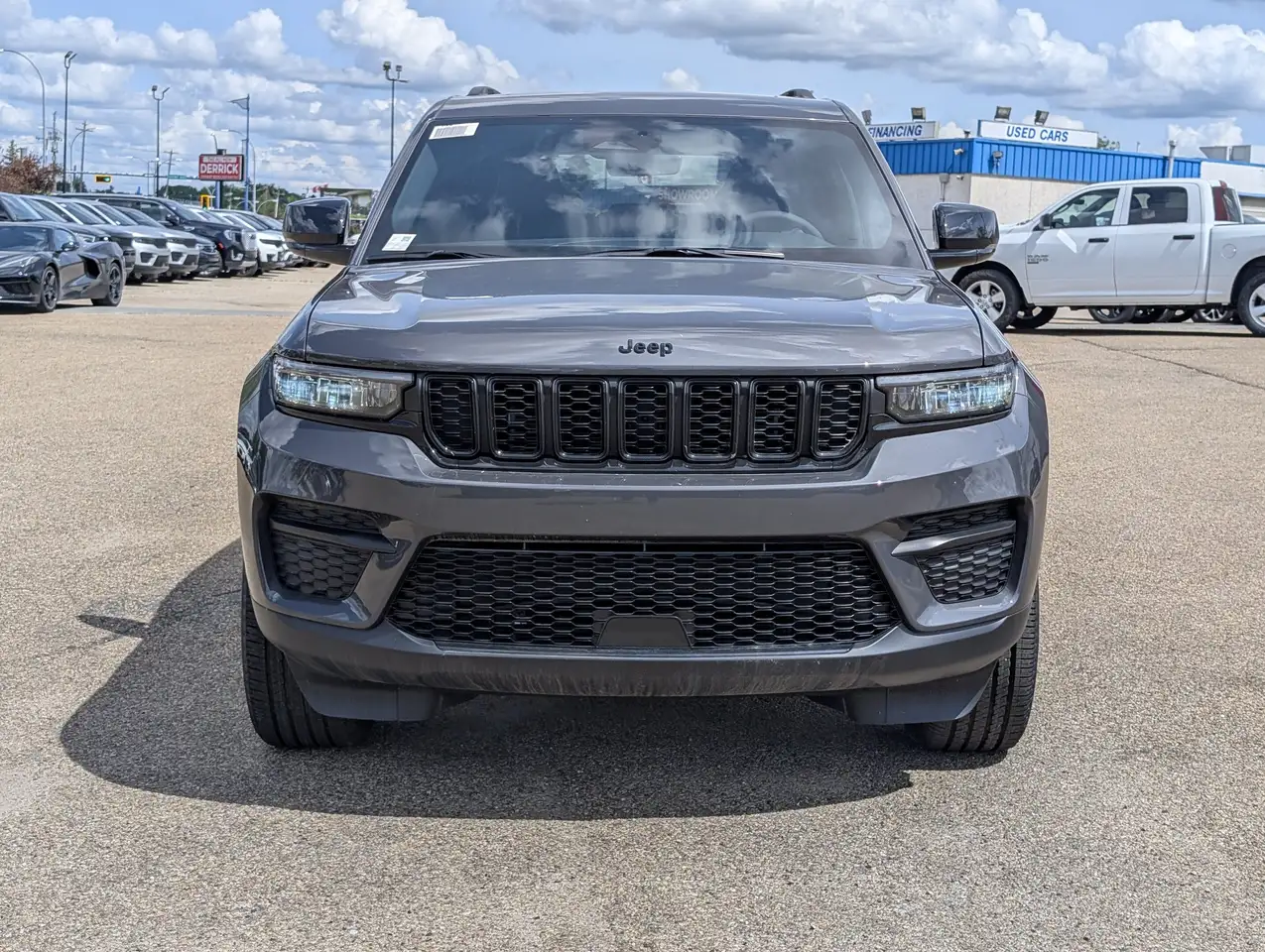 Jeep Grand Cherokee photo Jeep Grand Cherokee