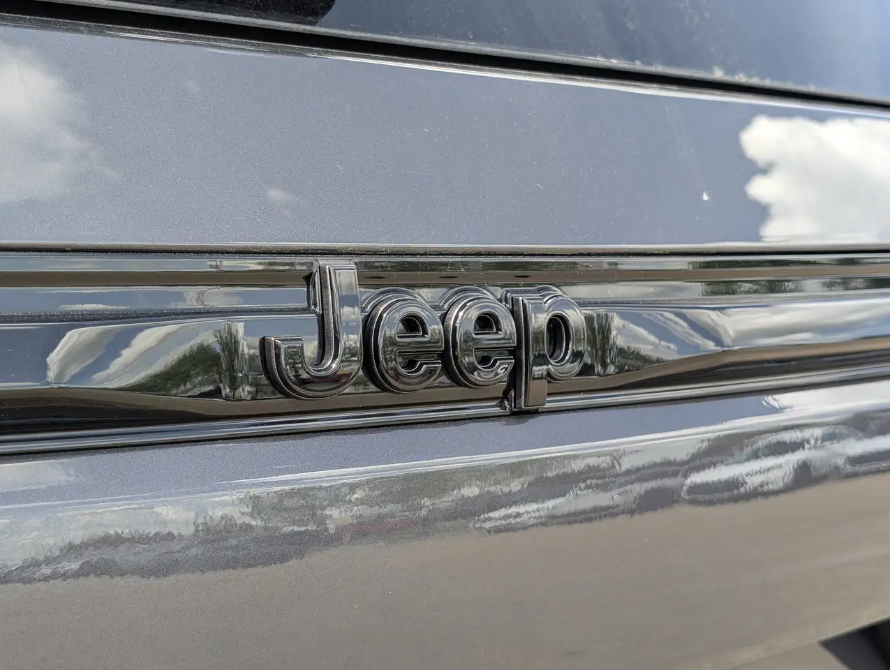 Jeep Grand Cherokee photo Jeep Grand Cherokee