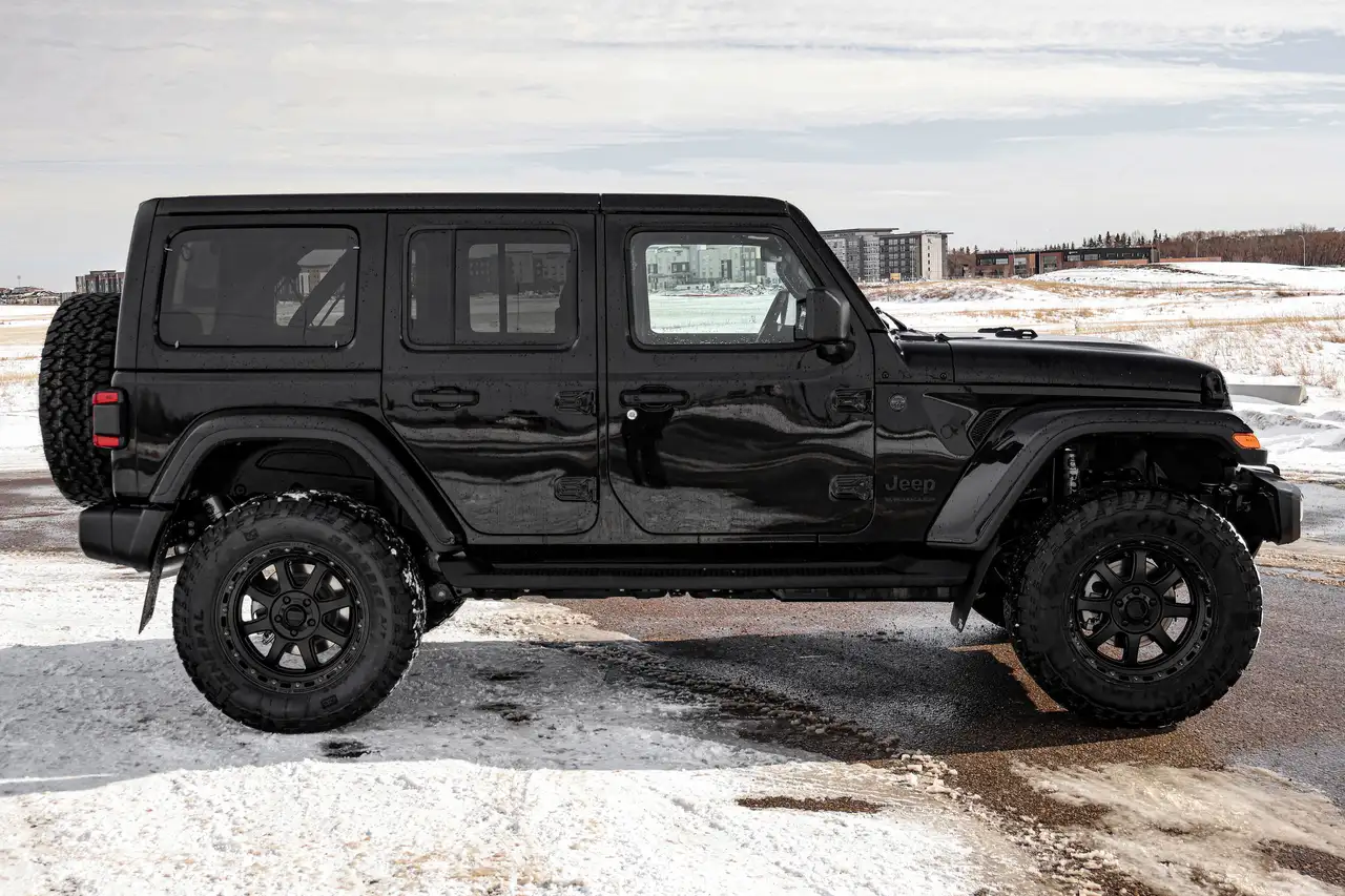 Jeep Wrangler снимка Jeep Wrangler